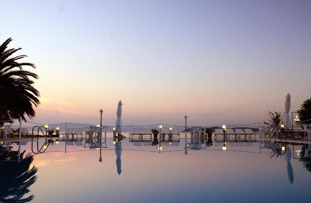 Vournelis Hotel Limenas  Buitenkant foto