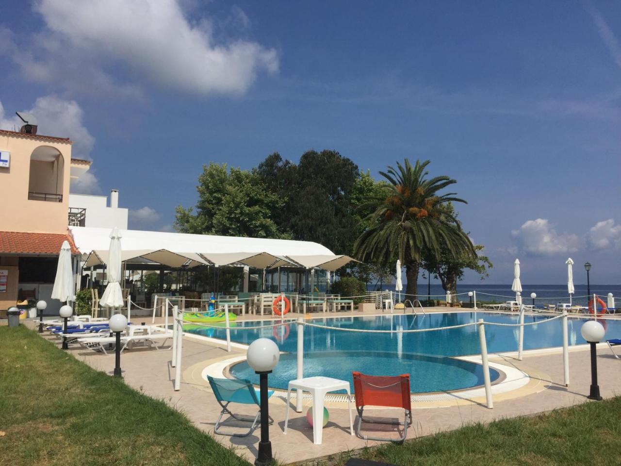 Vournelis Hotel Limenas  Buitenkant foto