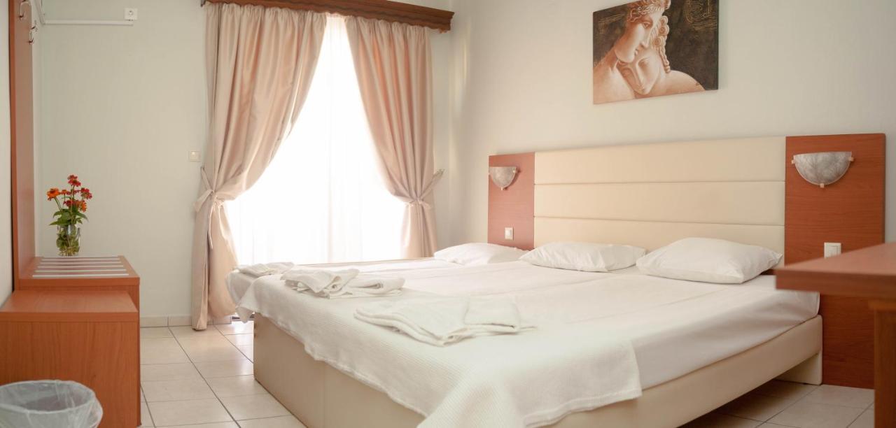 Vournelis Hotel Limenas  Buitenkant foto