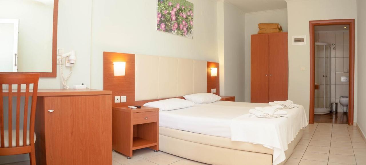 Vournelis Hotel Limenas  Buitenkant foto